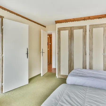 1 Chambre, Proche Centre, Parking Et Equipements Modernes - Fr-1-685-82 *