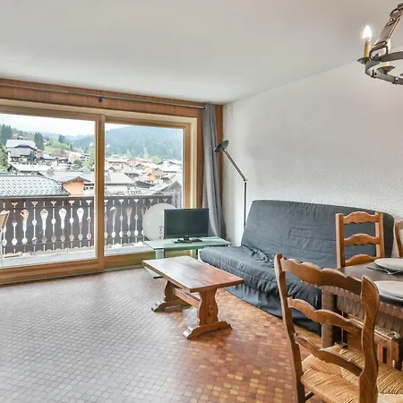 1 Chambre, Proche Centre, Parking Et Equipements Modernes - Fr-1-685-82 Apartment